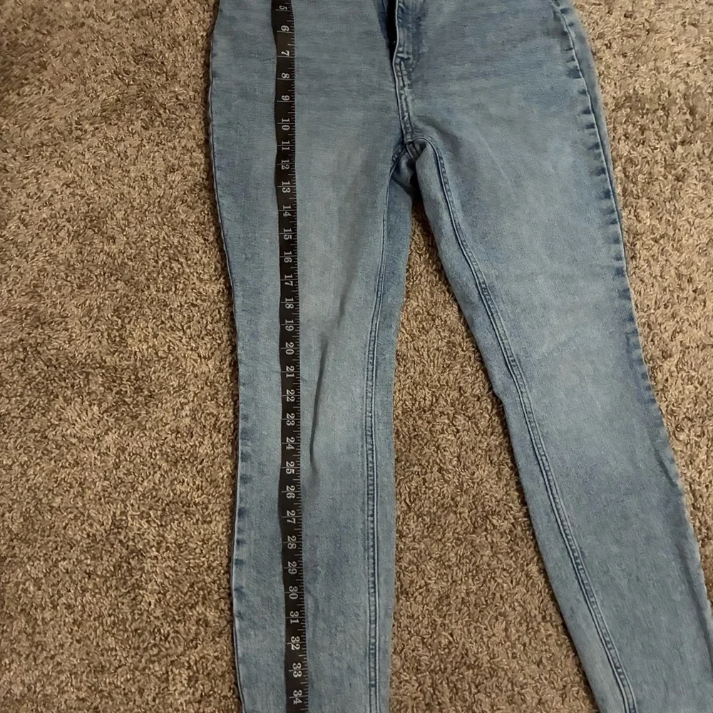 H&M Classic Blue Denim Jeans - Picture 3 of 5